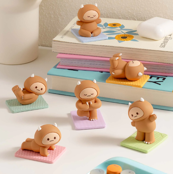 Hank Yeti Doing Yoga Blind Box